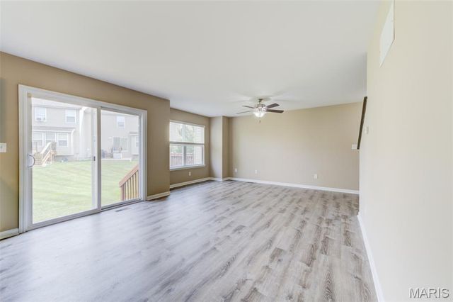1844 Sterling Oaks Drive, St Peters, MO 63376
