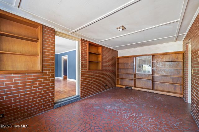 2001 Watson Avenue, Newport, NC 28570