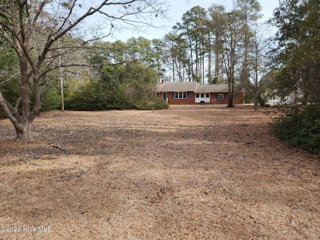 2001 Watson Avenue, Newport, NC 28570