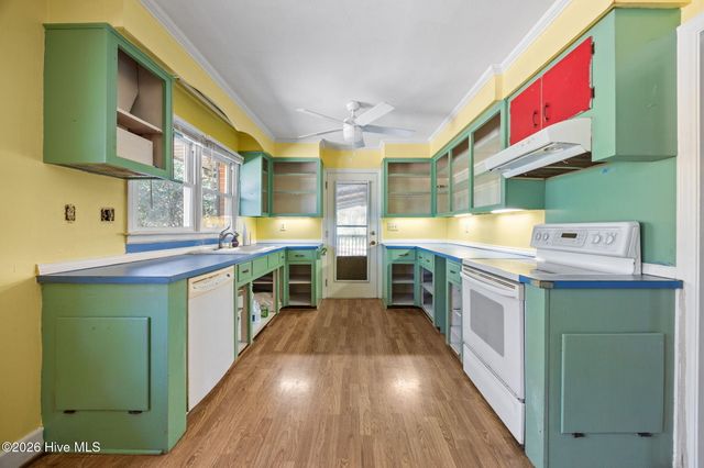 2001 Watson Avenue, Newport, NC 28570