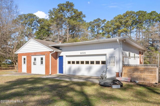 2001 Watson Avenue, Newport, NC 28570