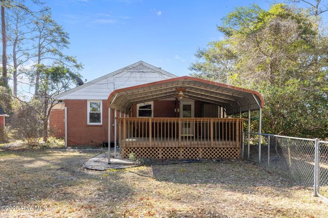 2001 Watson Avenue, Newport, NC 28570