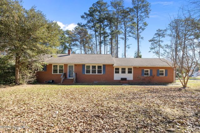 2001 Watson Avenue, Newport, NC 28570