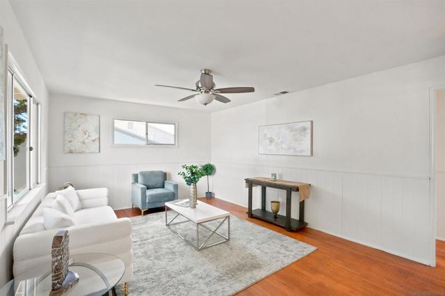 3636 Tomahawk Ln, San Diego, CA 92117