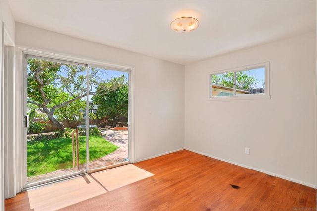 3636 Tomahawk Ln, San Diego, CA 92117