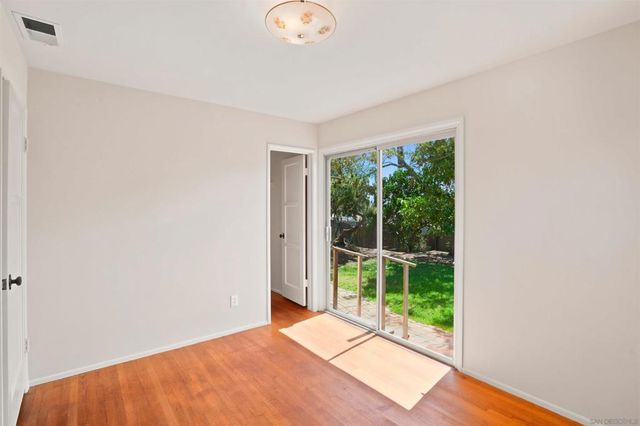 3636 Tomahawk Ln, San Diego, CA 92117