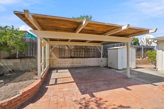 3636 Tomahawk Ln, San Diego, CA 92117