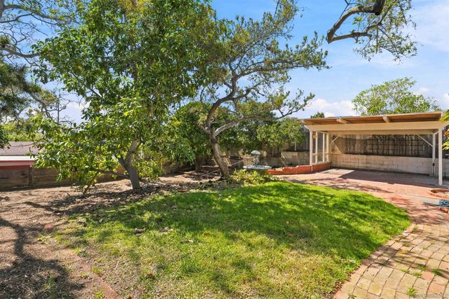 3636 Tomahawk Ln, San Diego, CA 92117