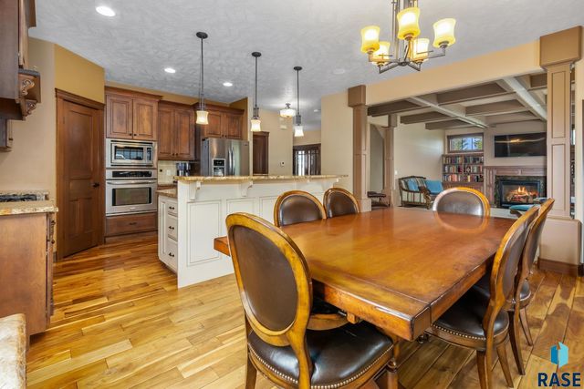 6813 E Limestone Cir Circle, Sioux Falls, SD 57110