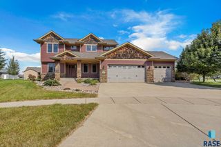 6813 E Limestone Cir Circle, Sioux Falls, SD 57110