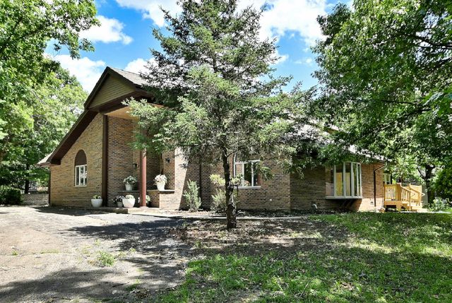 8951 W 99th Street, Palos Hills, IL 60465
