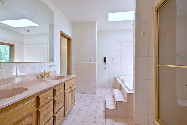 8951 W 99th Street, Palos Hills, IL 60465