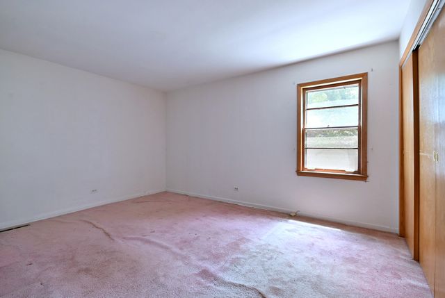 8951 W 99th Street, Palos Hills, IL 60465