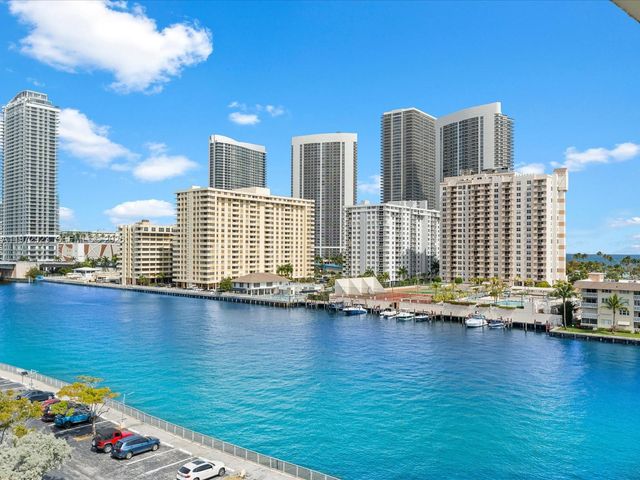 111 Golden Isles Dr G8, Hallandale Beach, FL 33009