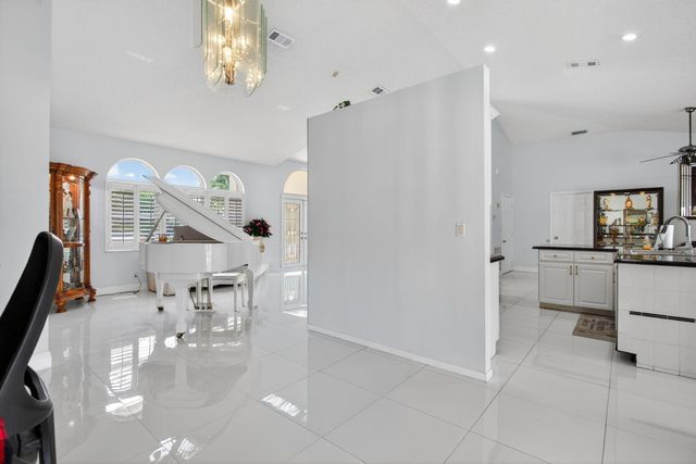 5670 NW 38th Terrace, Coconut Creek, FL 33073