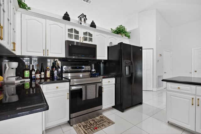 5670 NW 38th Terrace, Coconut Creek, FL 33073