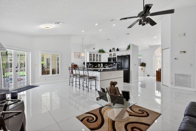 5670 NW 38th Terrace, Coconut Creek, FL 33073