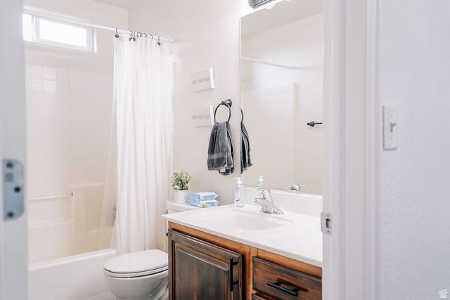 781 W 2500 S, Hurricane, UT 84737