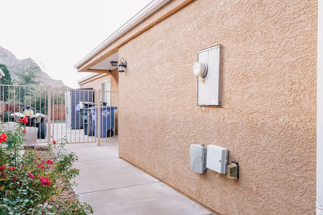 781 W 2500 S, Hurricane, UT 84737