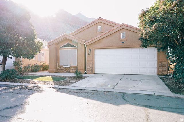 781 W 2500 S, Hurricane, UT 84737