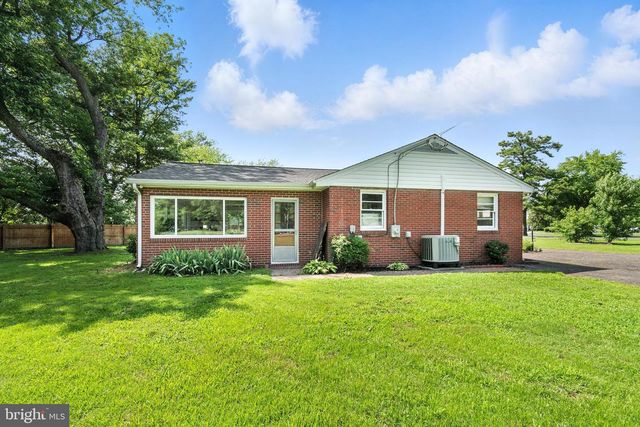 1872 HARBOR DR, Chester, MD 21619