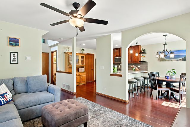 32492 N Rushmore Avenue 0, Lakemoor, IL 60051