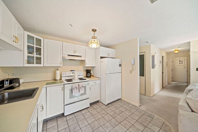 459 Willard Street 202, Quincy, MA 02169
