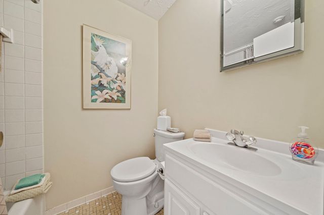459 Willard Street 202, Quincy, MA 02169