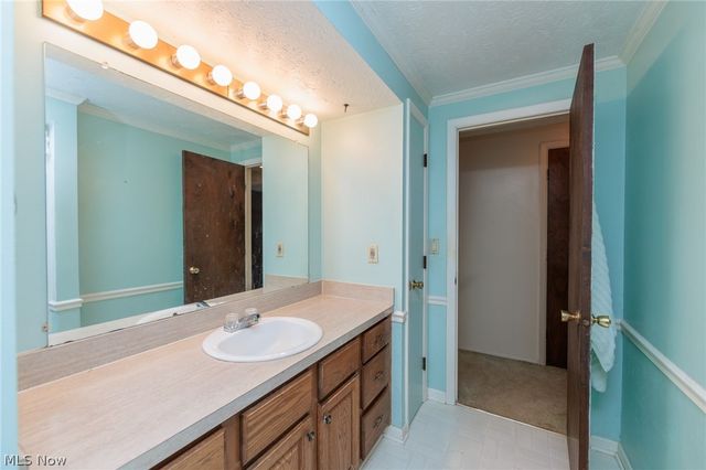 20598 Homestead Park Drive, Strongsville, OH 44149