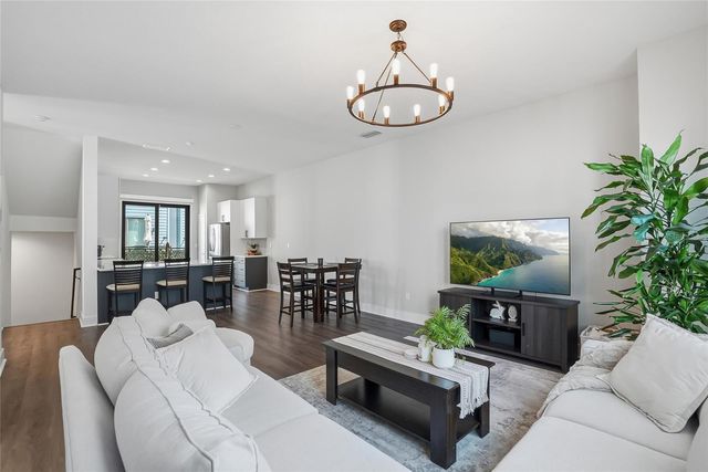 4810 W MCELROY AVENUE 17, Tampa, FL 33611