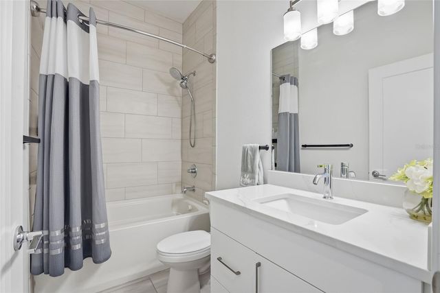 4810 W MCELROY AVENUE 17, Tampa, FL 33611