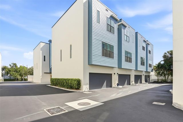 4810 W MCELROY AVENUE 17, Tampa, FL 33611