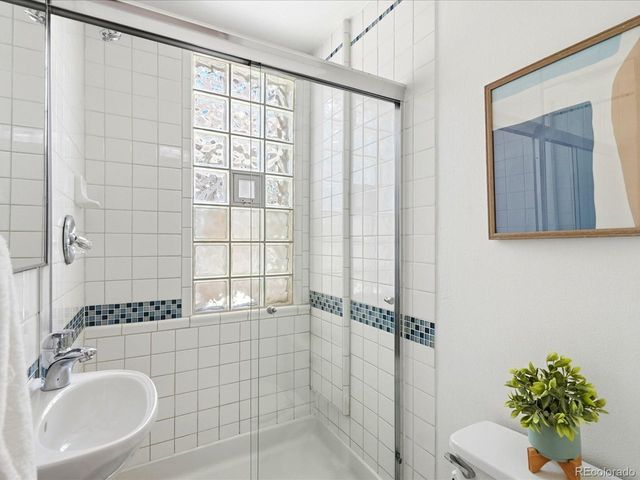 565 S Lincoln St, Denver, CO 80209