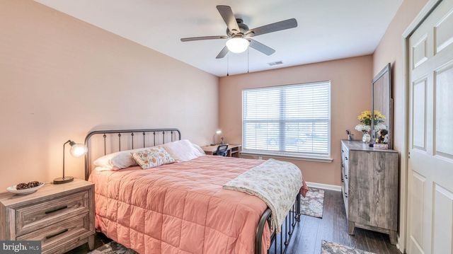 628 E REGENCY DR, Absecon, NJ 08205