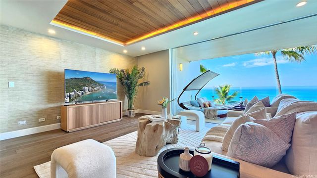 3003 Kalakaua Avenue 6A, Honolulu, HI 96815