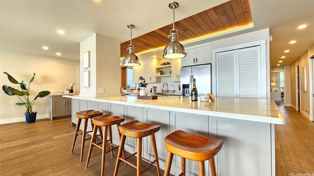 3003 Kalakaua Avenue 6A, Honolulu, HI 96815