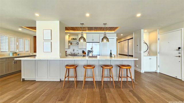 3003 Kalakaua Avenue 6A, Honolulu, HI 96815
