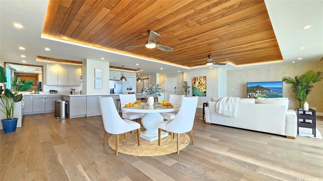 3003 Kalakaua Avenue 6A, Honolulu, HI 96815