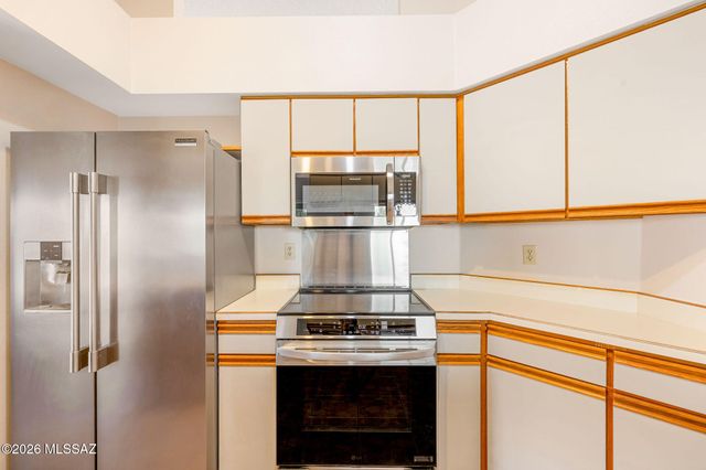 1280 W Golden Gem Drive, Tucson, AZ 85737