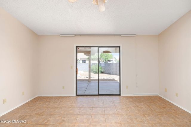 1280 W Golden Gem Drive, Tucson, AZ 85737