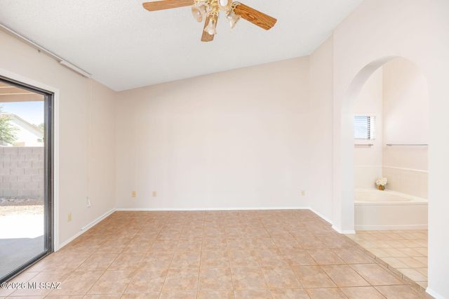 1280 W Golden Gem Drive, Tucson, AZ 85737