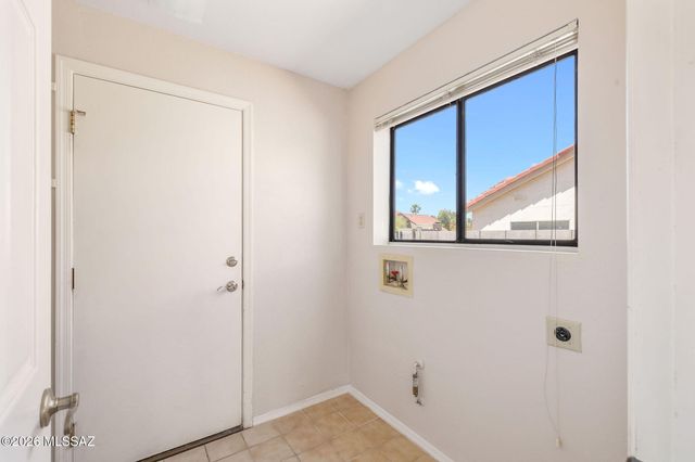 1280 W Golden Gem Drive, Tucson, AZ 85737