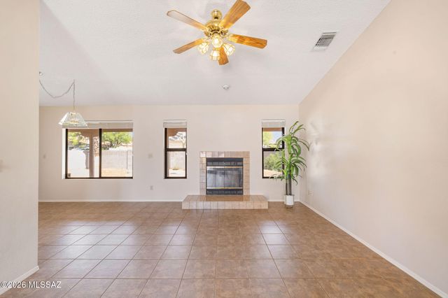 1280 W Golden Gem Drive, Tucson, AZ 85737