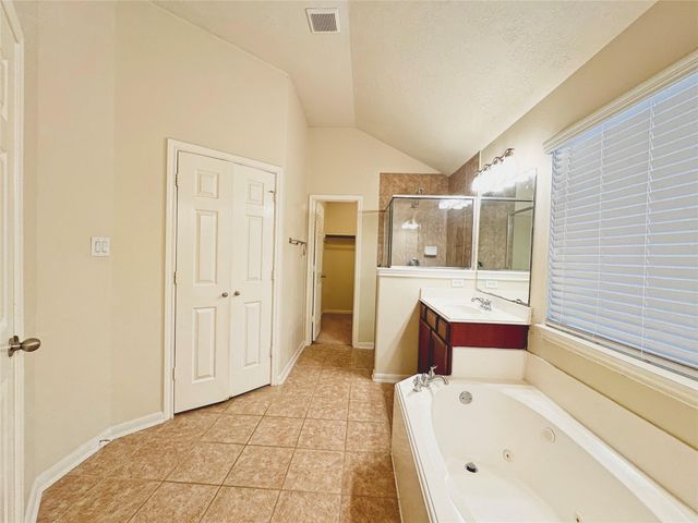 13306 Southpoint Lane, Houston, TX 77034