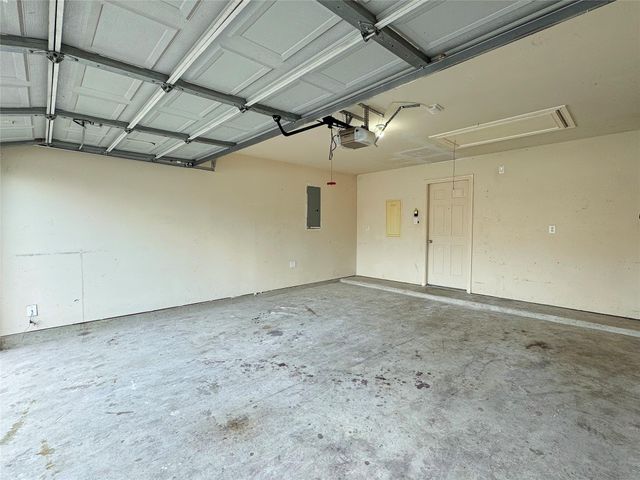 13306 Southpoint Lane, Houston, TX 77034