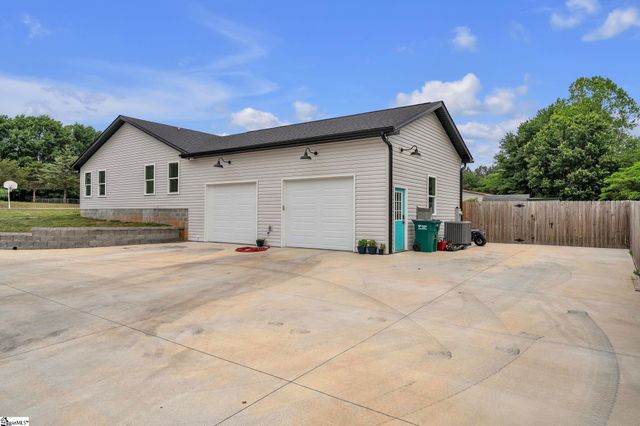 240 Harmony Hill Drive, Campobello, SC 29322
