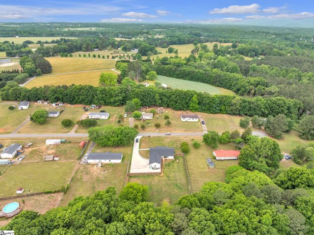 240 Harmony Hill Drive, Campobello, SC 29322