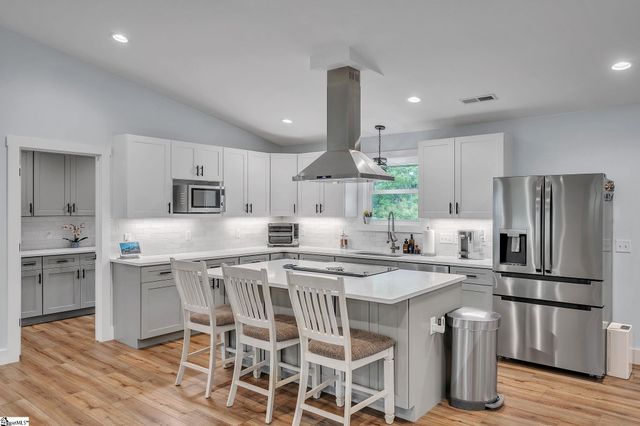 240 Harmony Hill Drive, Campobello, SC 29322