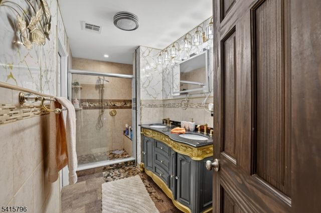 31 Mertz Ave, Belleville Twp., NJ 07109