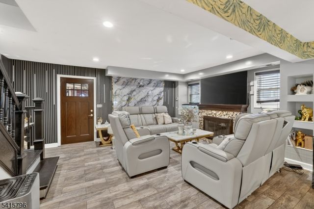 31 Mertz Ave, Belleville Twp., NJ 07109